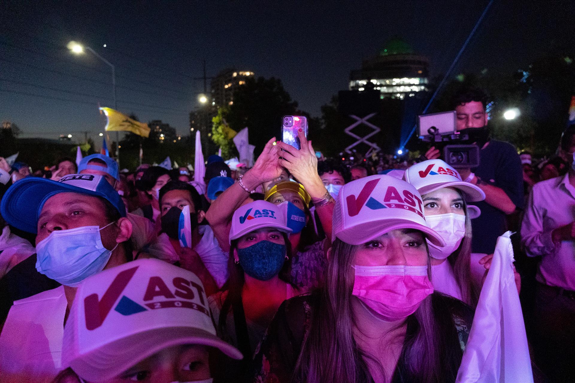 Chile vuelve a las urnas en unas presidenciales cruciales para su futuro