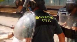Heridos 13 guardias civiles en Melilla al evitar un intento masivo de entrada