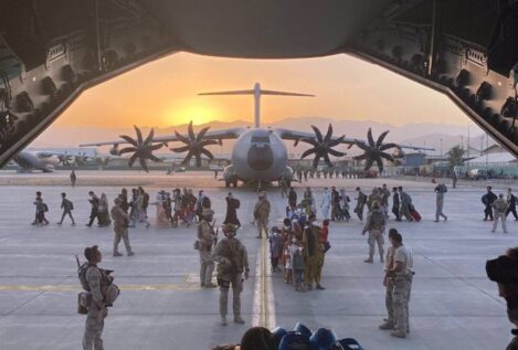 Defensa culmina un intenso año marcado por la «ejemplar» misión de rescate en Afganistán