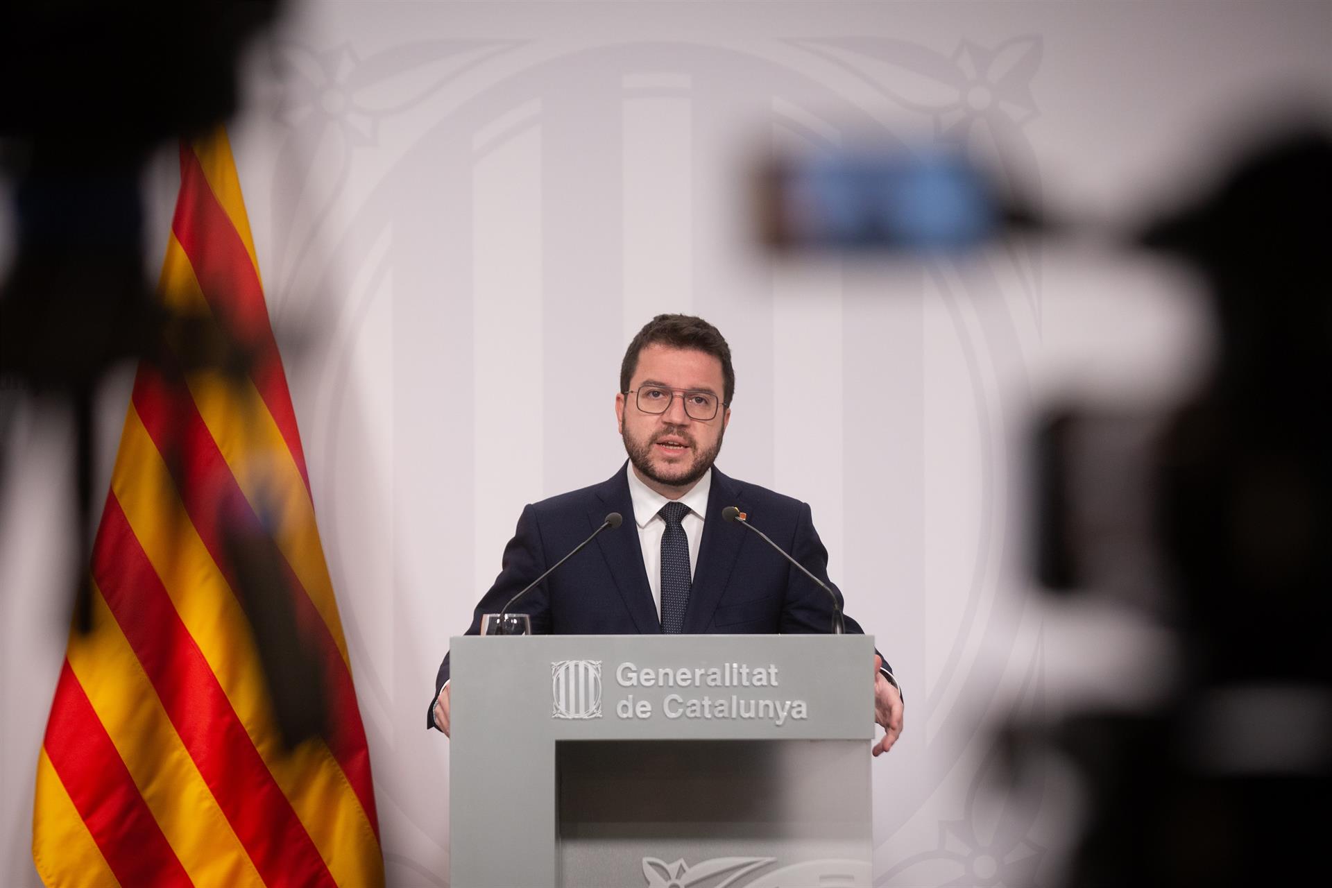 Cataluña plantea su propio toque de queda y pedirá al Gobierno extender restricciones al resto del país