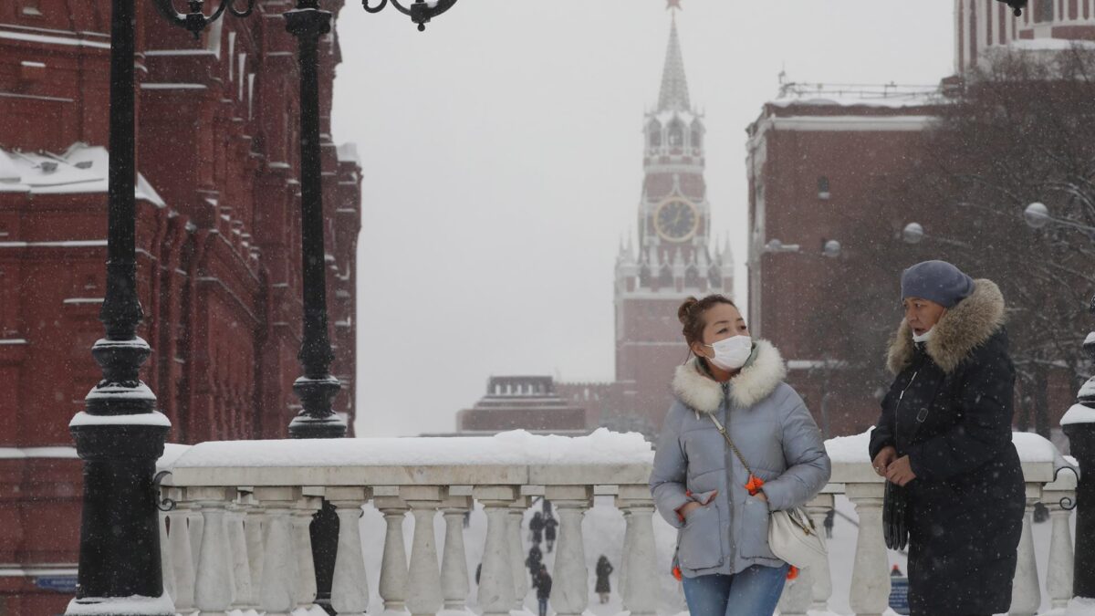 (FOTOGALERÍA) Moscú sufre su mayor nevada al comienzo del invierno en 72 años