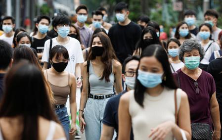 Singapur reintroduce la cuarentena obligatoria para todos los viajeros ante el avance de ómicron