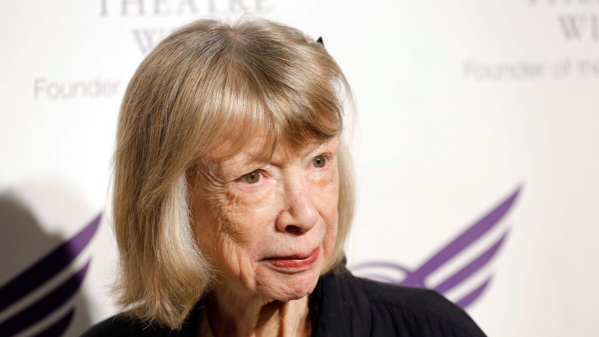 Muere la escritora y periodista estadounidense Joan Didion