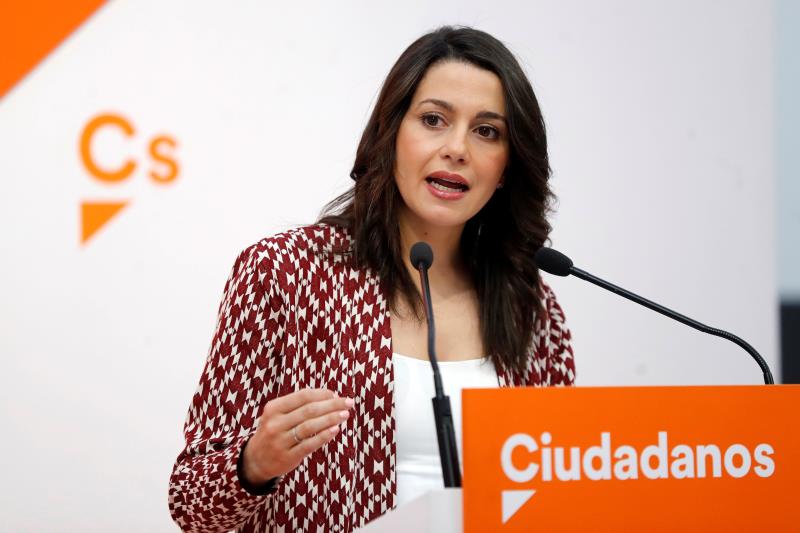 Arrimadas abre la puerta a estudiar una coalición con el PP en Andalucía