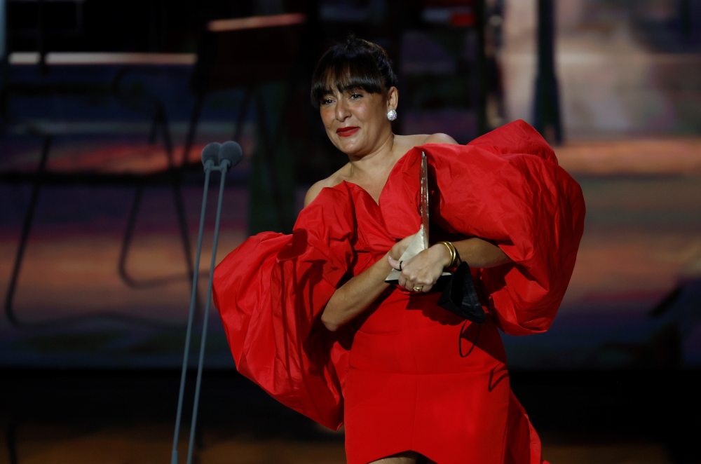 'El buen patrón' y la serie 'Hierro' triunfan en los Premios Forqué