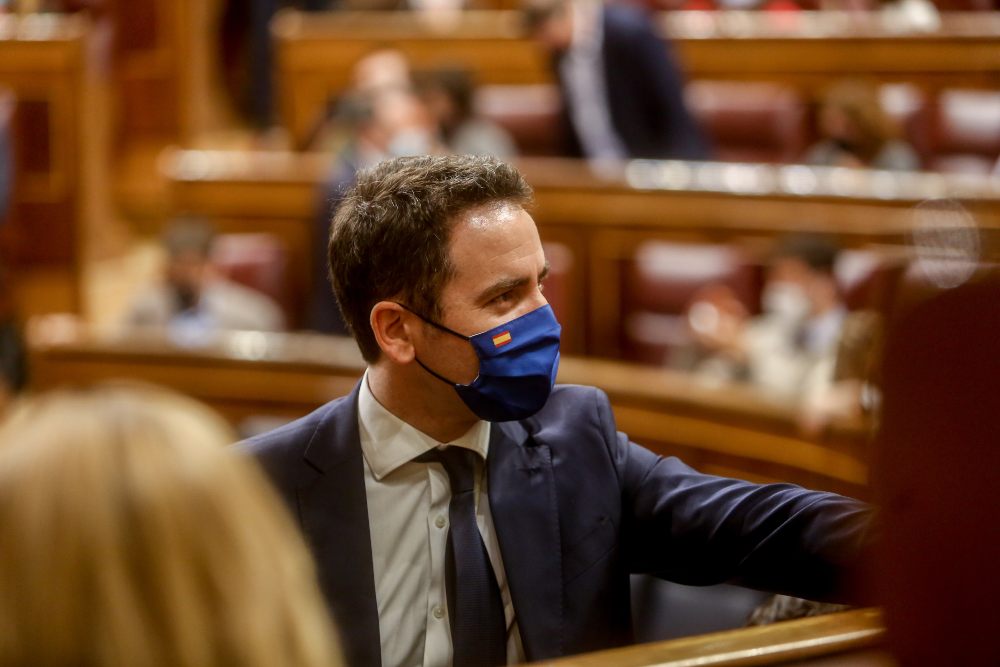 Miguel Ángel Rodríguez y Egea se reencuentran entre pullas por la guerra interna del PP