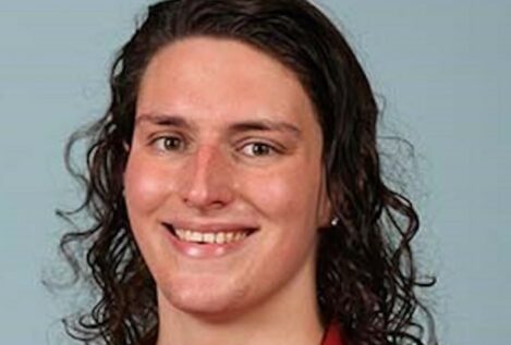 Una nadadora transgénero bate récords en EE.UU. y provoca la indignación de las deportistas