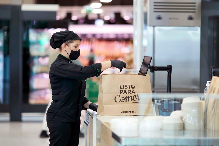 Guerra entre Mercadona, Carrefour y Alcampo por vender menús navideños listos para llevar