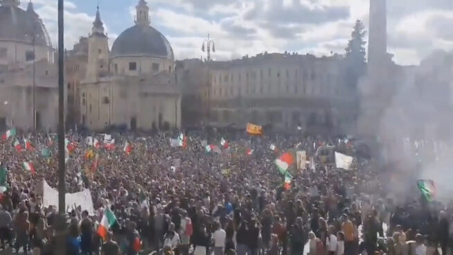 (VÍDEO) Las protestas contra las restricciones del covid no paran por Navidad: Génova, Düsseldorf, Tel Aviv...