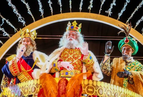 A los Reyes Magos les pido dos partidos políticos