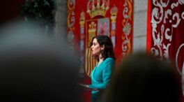 Ayuso acusa al Gobierno de "demonizar" y "deslegitimar" la Transición con la ley de Memoria