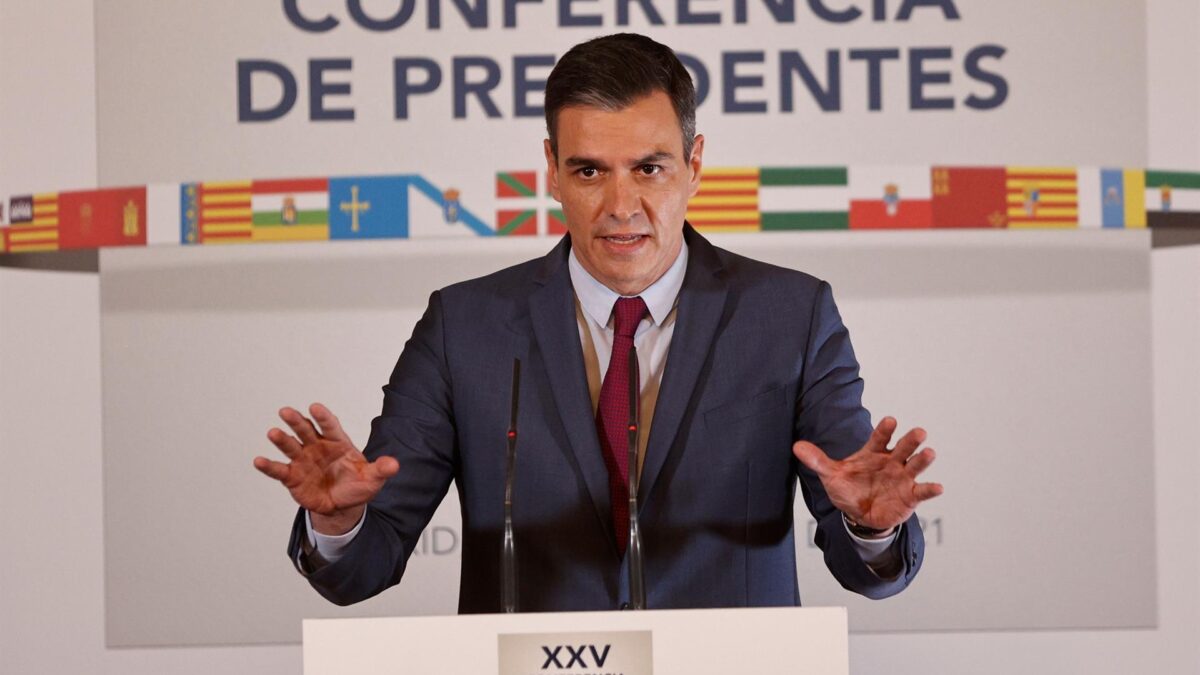 (VÍDEO) Sánchez anuncia «excepciones» a la obligatoriedad de la mascarilla en exteriores en plena polémica por la medida