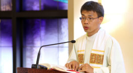 Nuevo ataque a la libertad de culto en China: Pekín prohibirá a extranjeros ofrecer servicios religiosos en línea