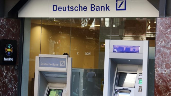 Deutsche Bank amplía el ajuste en España con el cierre de otro 13% de sus oficinas