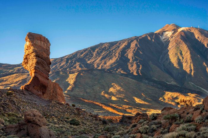Colectivos ecologistas exigen los informes que avalaron la subida al Teide de 'TheGrefg'