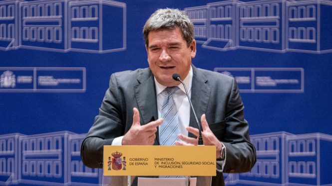 Escrivá augura un «gran apoyo parlamentario» a la reforma laboral a pesar de las reticencias de sus socios