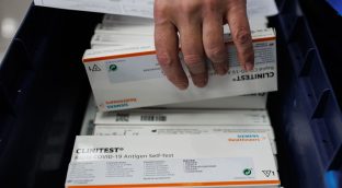 Cuándo y cómo usar las pruebas que existen para detectar la covid