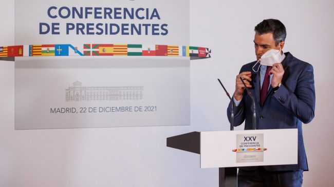 La nueva 'lógica' de las mascarillas: el 'running' es una excepción, pero comer y fumar en la calle no