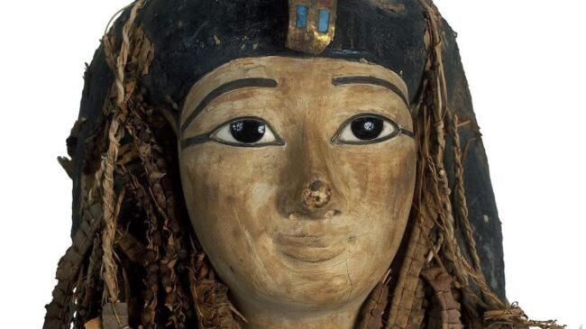 Descubren los secretos de una momia "desenvolviéndola" de forma digital