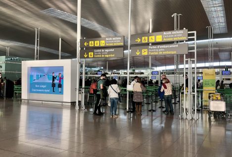 La Mesa del Turismo responsabiliza a Marlaska de la congestión en los aeropuertos por la falta de policías