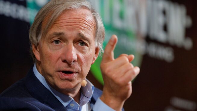 El multimillonario Ray Dalio vaticina que el precio del bitcóin no llegará a un millón de dólares