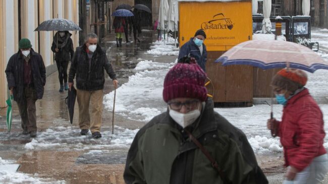 Alerta por temporal de nieve, viento, marejadas o aludes en quince comunidades autónomas y Melilla