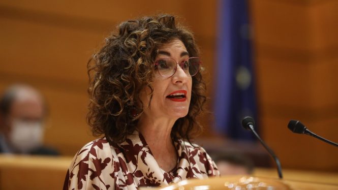 El Gobierno prorrogará seis meses la rebaja del IVA de las mascarillas en el 4%