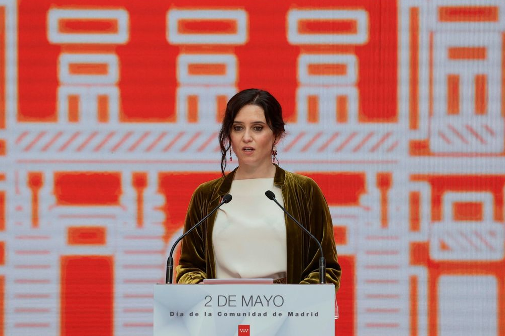 Ayuso advierte de que «vienen semanas de mucho contagio» pero no habrá «cierres ni más prohibiciones»