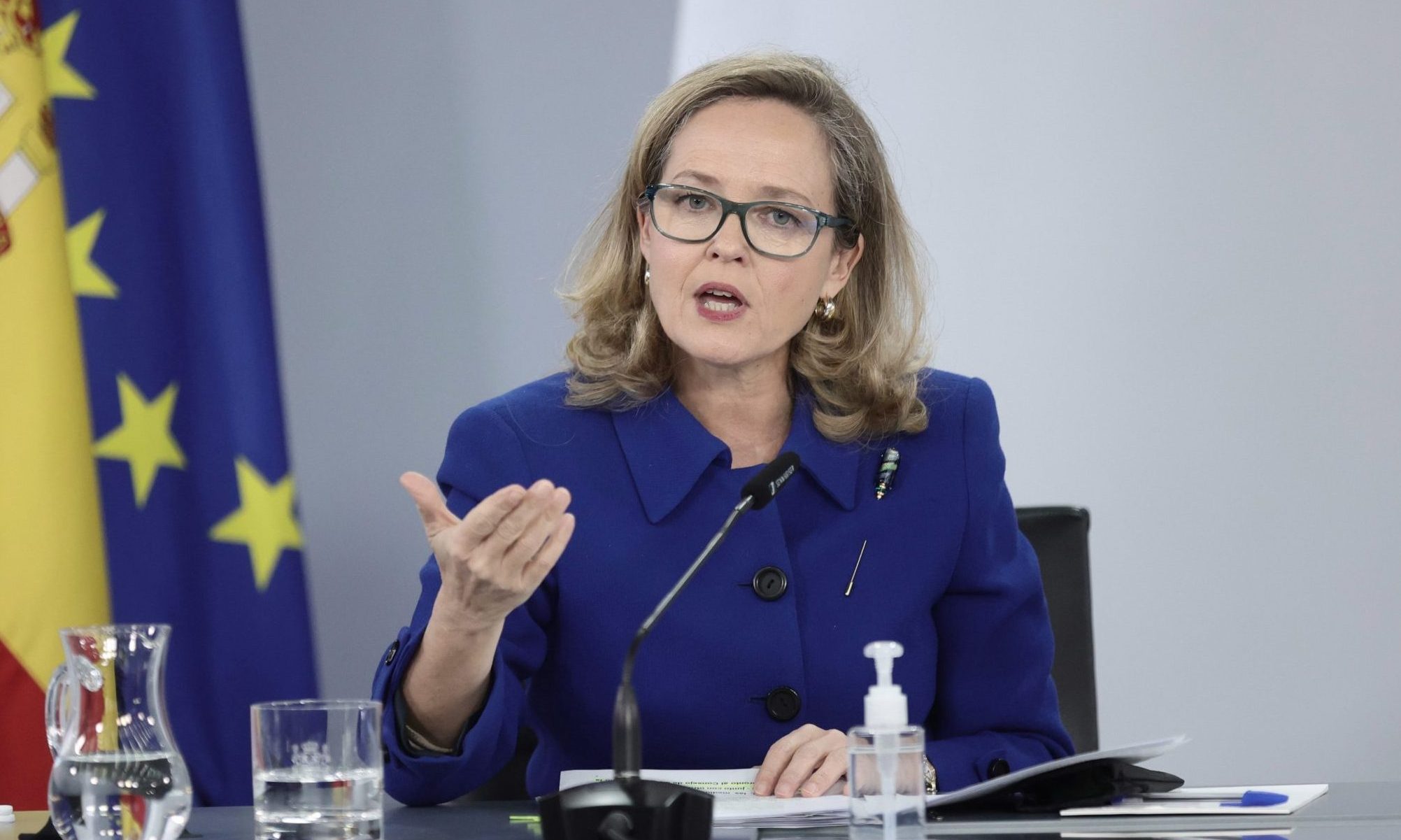 La banca redobla su presión al Gobierno para repartir y desbloquear los fondos europeos