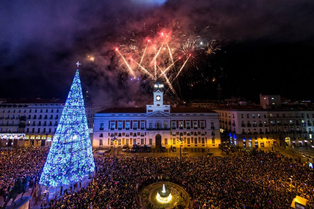 Madrid mantiene por ahora las uvas en Sol y la cabalgata de Reyes con aforo reducido