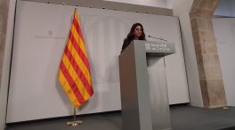 El Govern denuncia a Casado por decir que los profesores no dejan ir al baño a los niños que hablan en castellano