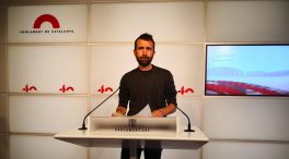 Inhabilitan seis meses al diputado Pau Juvillà (CUP) por no retirar lazos amarillos del Ayuntamiento de Lleida