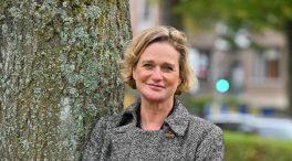 Delphine de Bélgica contará la historia de su vida en televisión
