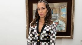 Hiba Abouk explica cómo han sido «los peores cinco minutos» de su vida en un avión