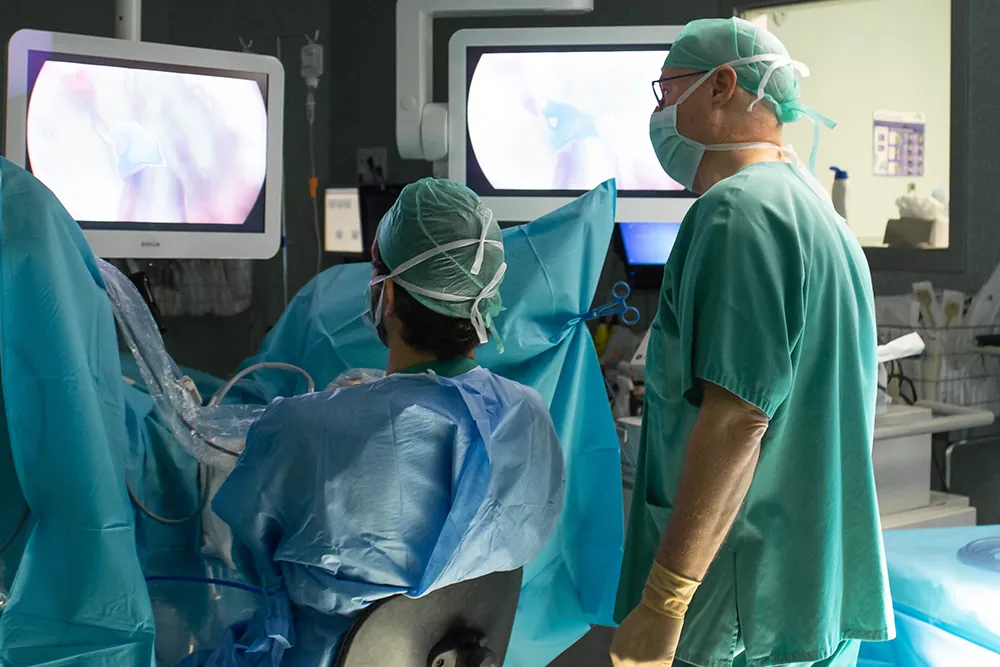 ROC Clinic celebra sus 3.000 intervenciones de enucleación prostática con láser de Holmium