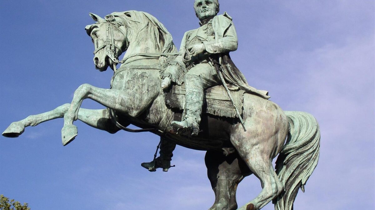 Un referéndum paraliza el intento de sustituir una estatua de Napoleón por la de una política socialista en una ciudad francesa