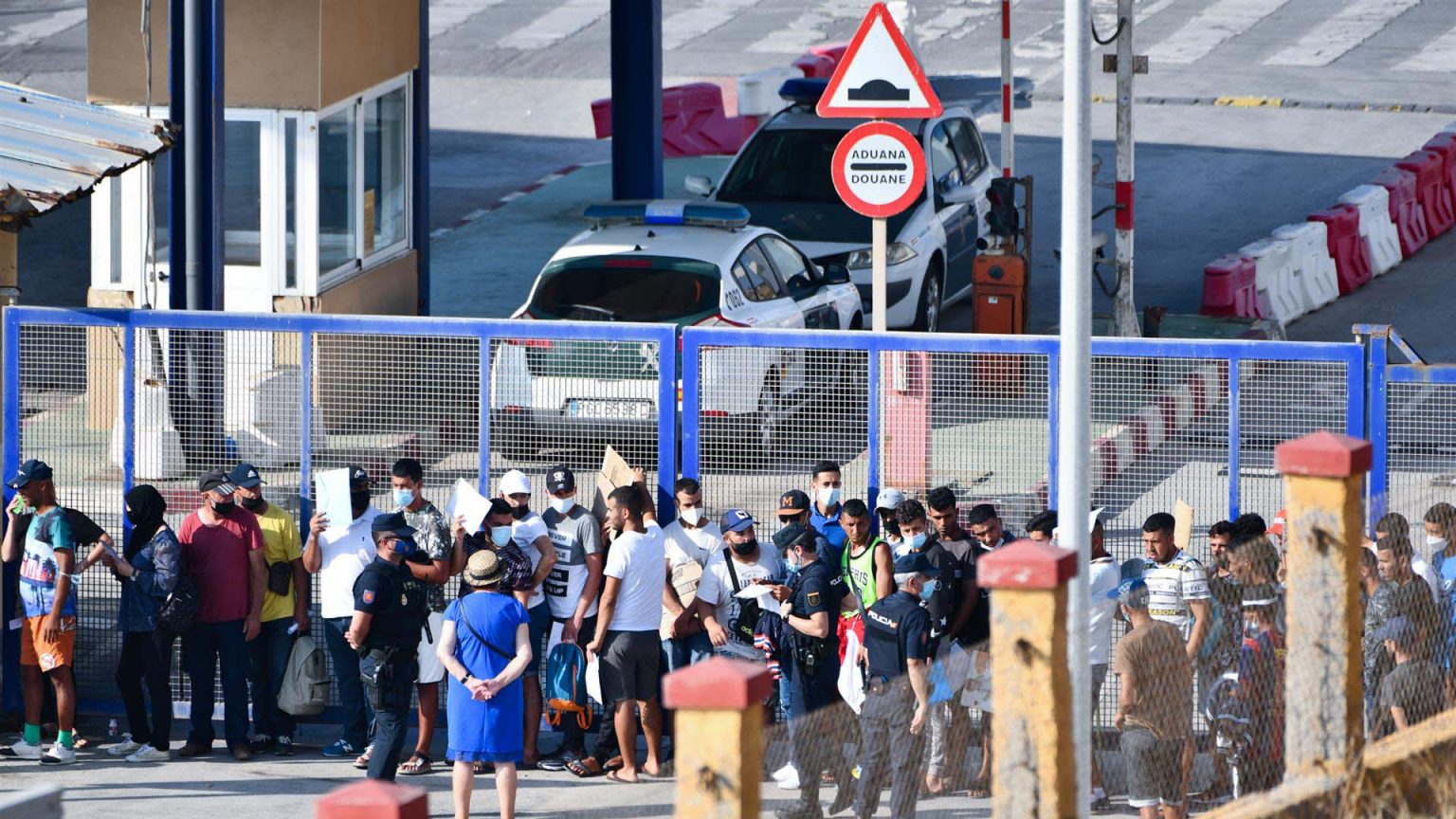 Marruecos refuerza la frontera de Ceuta ante la previsión de un intento de entrada masiva