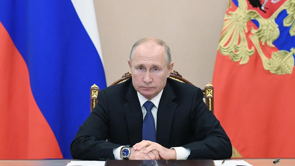 Putin vuelve a calificar de "tragedia" la disolución de la URSS tras treinta años de su caída