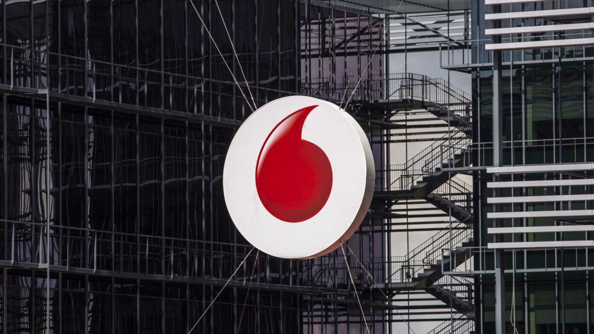 Vodafone lanza un órdago a la UE en Italia para allanar el camino a una fusión en España