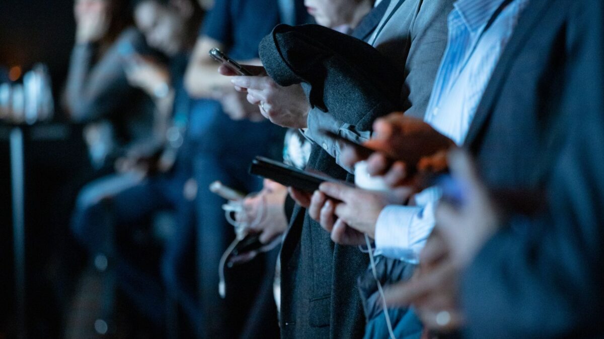 La banda ancha móvil no acaba con la brecha digital entre barrios ricos y pobres