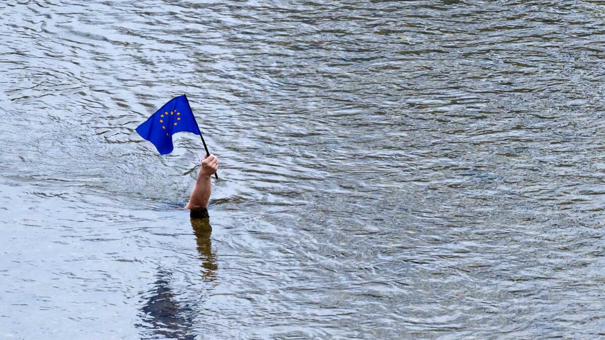 La confianza económica de la eurozona despidió 2021 en mínimos desde el final de las restricciones