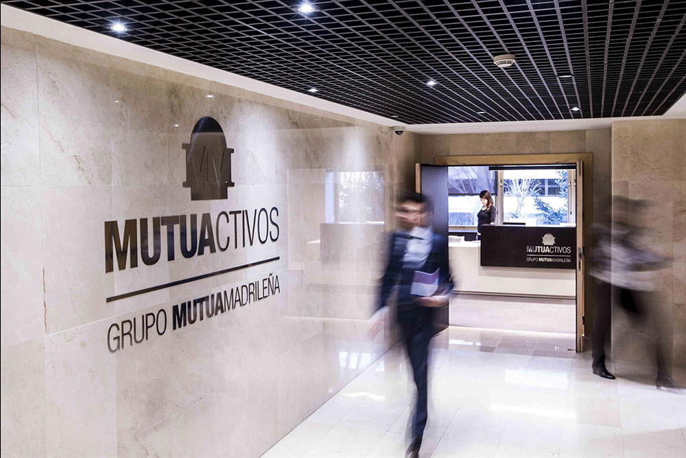 Mutua Madrileña reembolsa casi 800 millones de fondos de Mutuactivos para la operación de El Corte Inglés