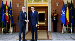 Sánchez reitera el compromiso de España con la OTAN en conversación con Stoltenberg y Von der Leyen