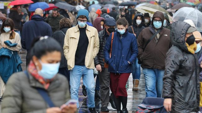 Cataluña, Madrid, Valencia y Andalucía ven indicios de mejora en la sexta ola del coronavirus