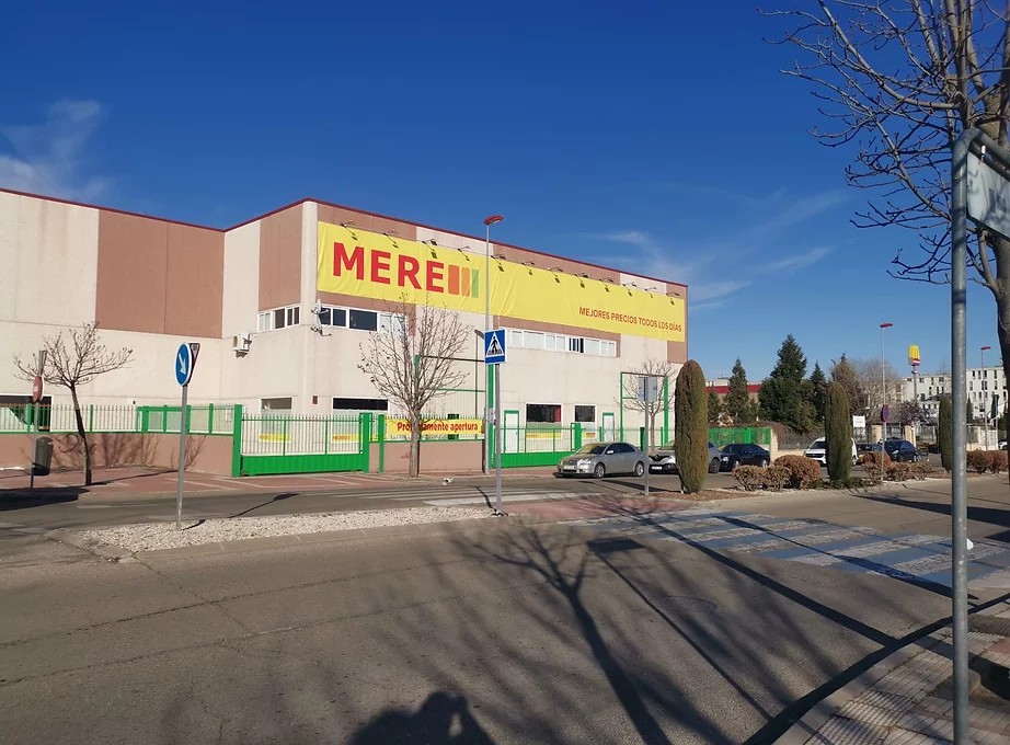 Mere, el ‘Lidl ruso’, cierra sus tiendas en febrero y despedirá a la mayoría de trabajadores
