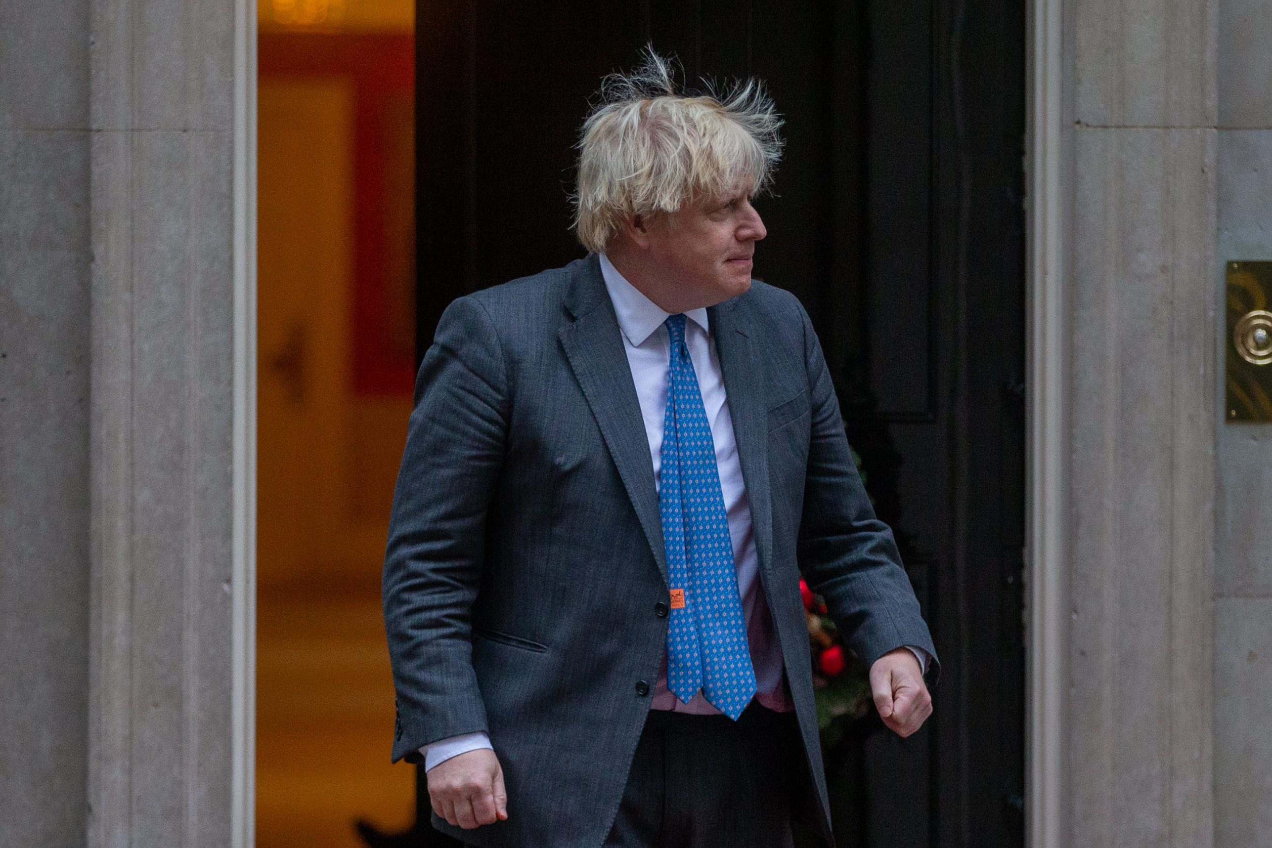 Sondeos: la mayoría de británicos cree que Johnson debe dimitir por acudir a fiestas