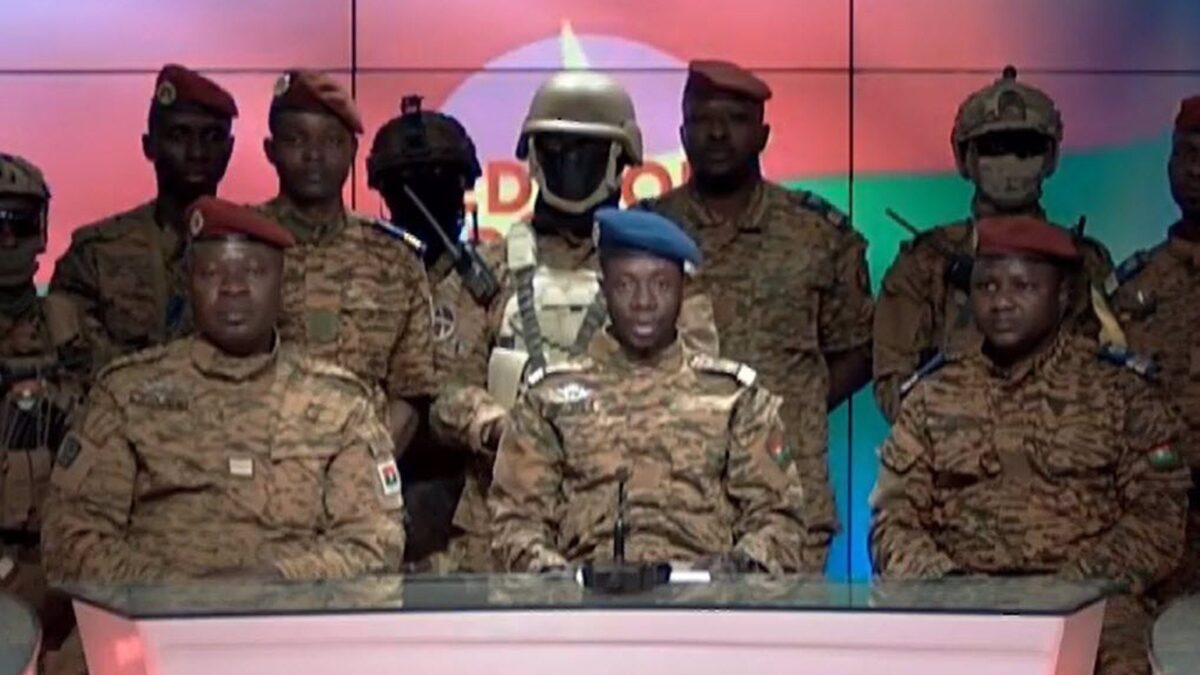 El Ejército de Burkina Faso culmina un golpe de Estado en el país