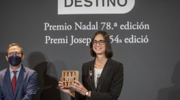 La periodista Inés Martín Rodrigo gana el Premio Nadal de novela con 'Las formas del querer'