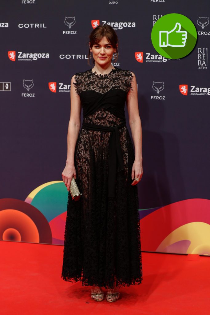 Marta Nieto con vestido negro en los Premios Feroz (Gtres)