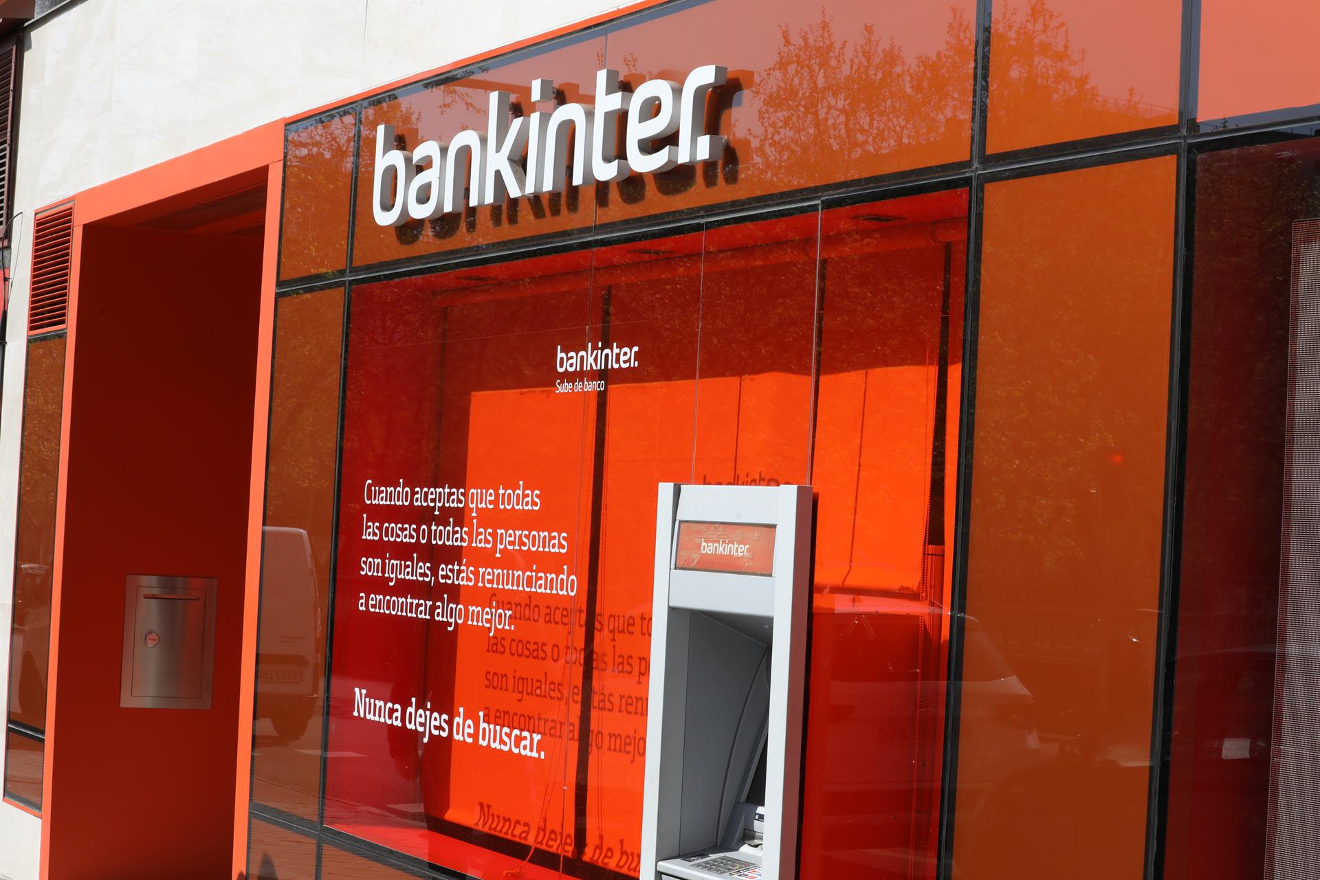 Bankinter gana 1.333,1 millones en 2021, incluyendo la plusvalía por la operación de Línea Directa